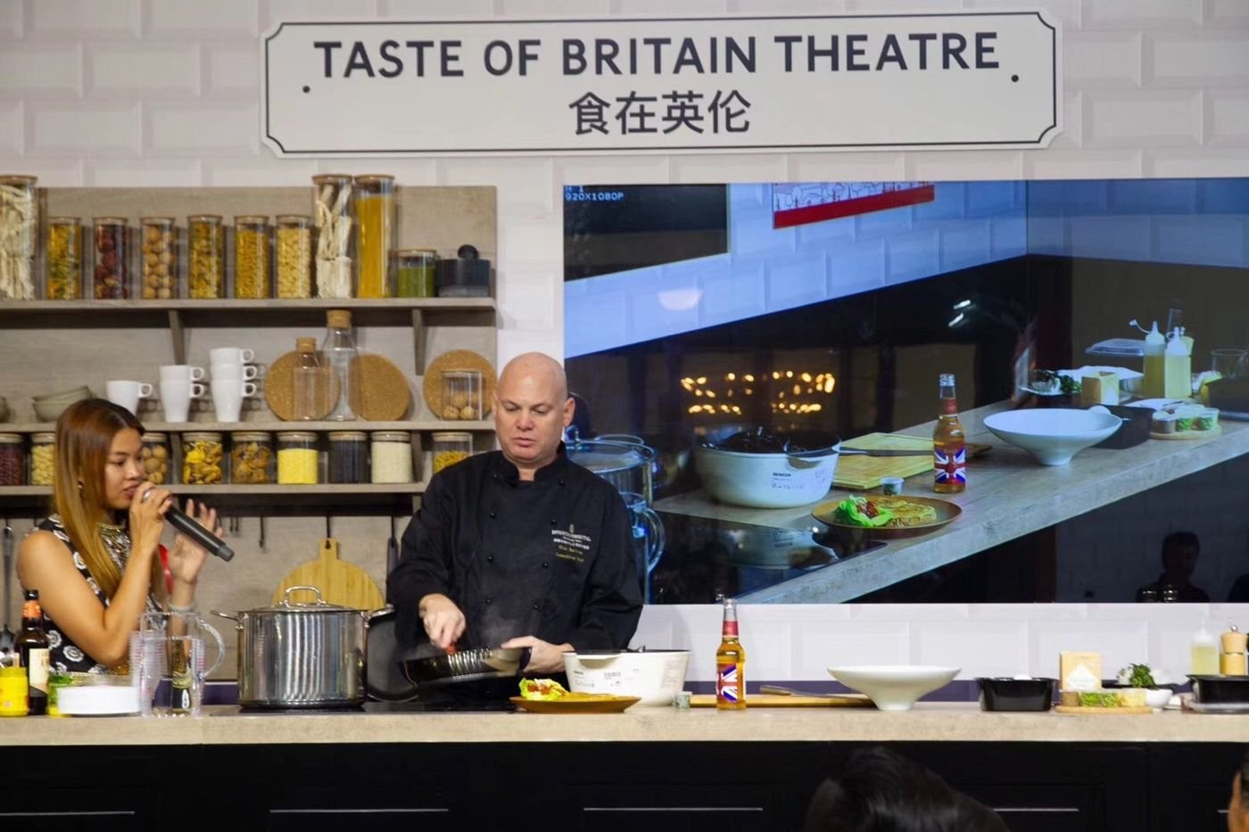 Rick Bartram cooking on stage